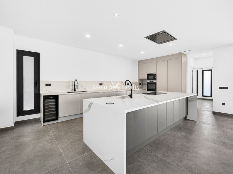 Villa for Sale in Torviscas Alto, Tenerife 18