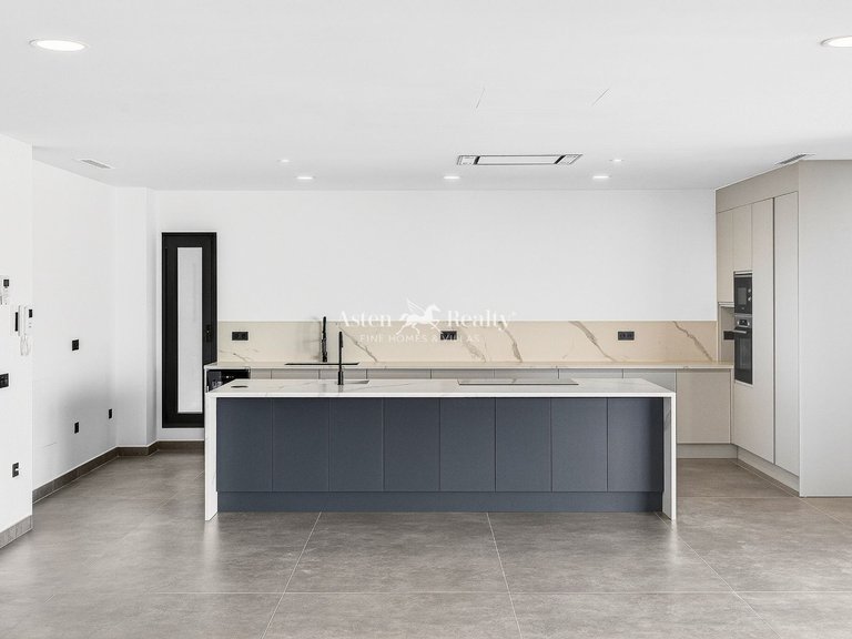 Villa for Sale in Torviscas Alto, Tenerife 16