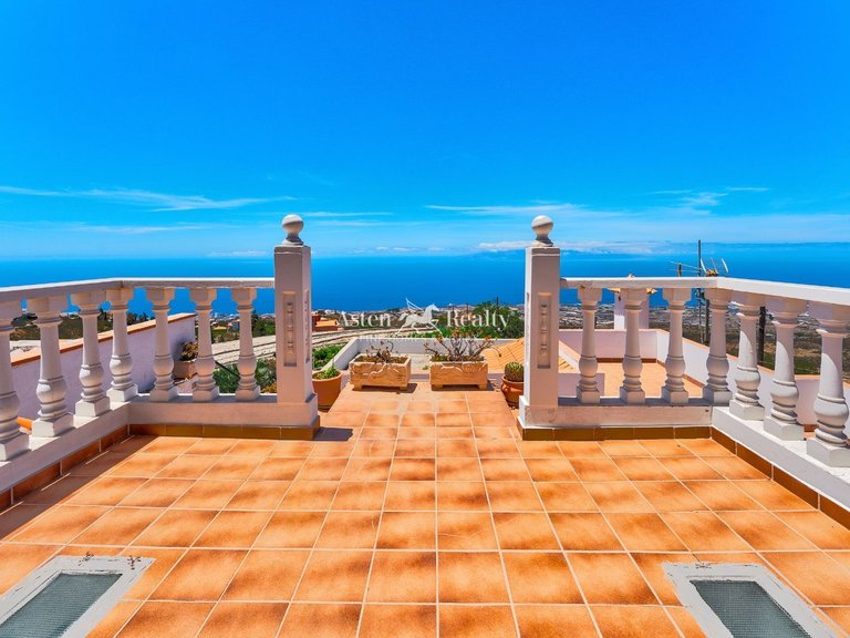 Villa for Sale in Tijoco Alto, Tenerife 1