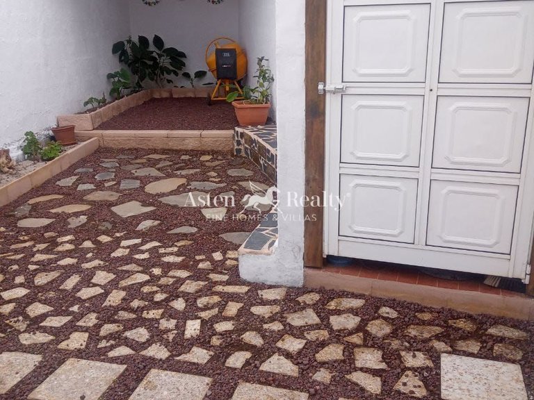 Villa for Sale in Santiago Del Teide, Tenerife 17