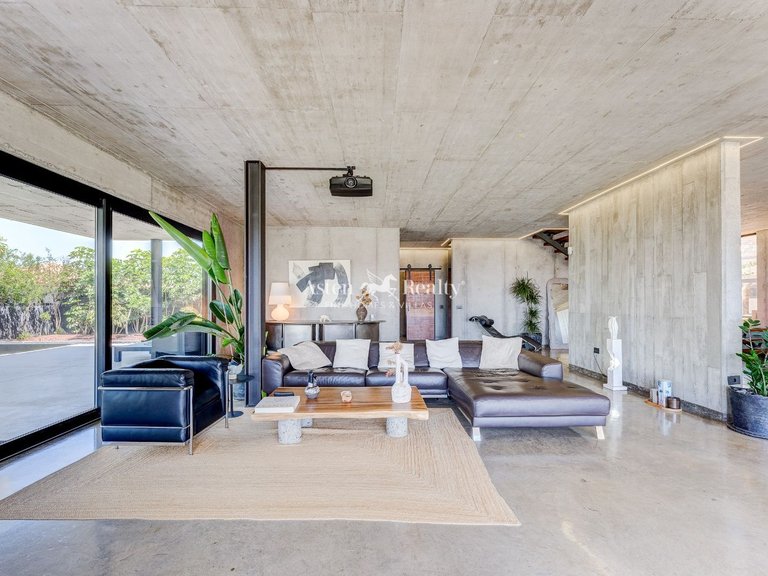 Villa for Sale in Playa Paraíso, Tenerife 18