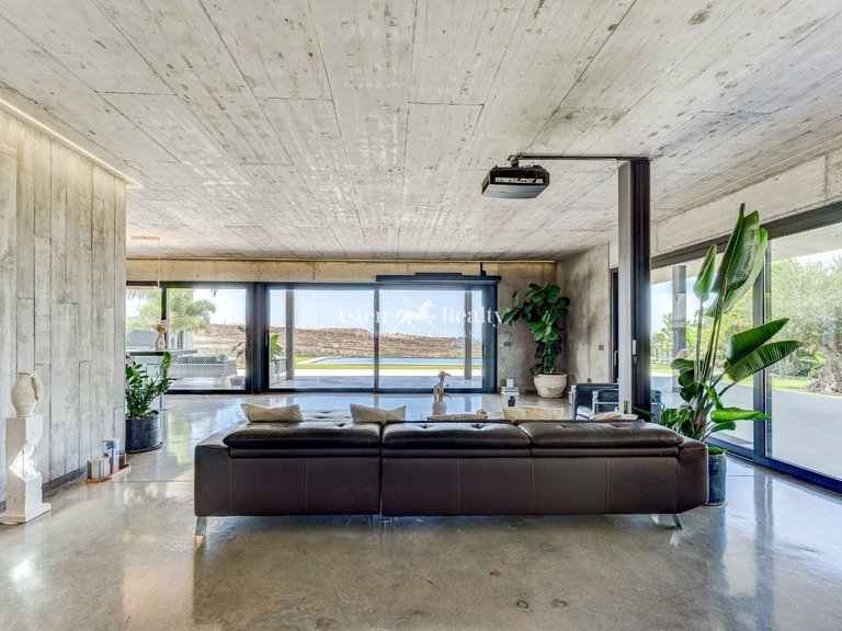 Villa for Sale in Playa Paraíso, Tenerife 20