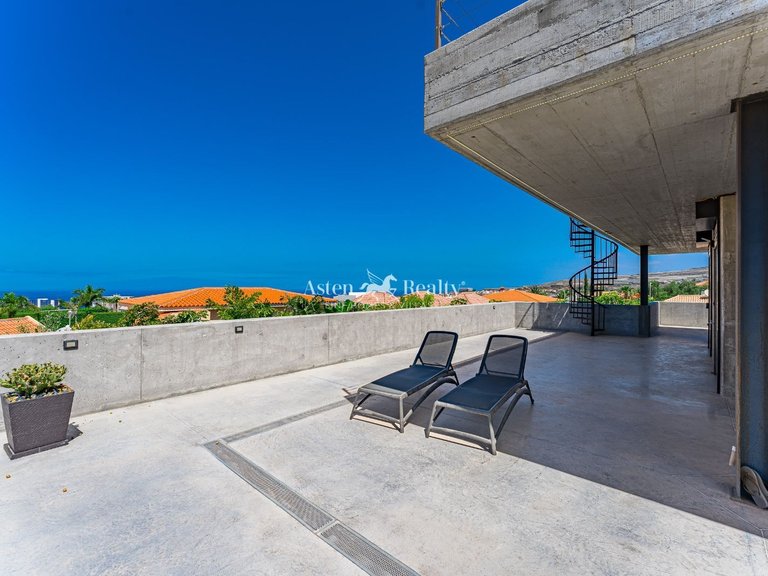 Villa for Sale in Playa Paraíso, Tenerife 34