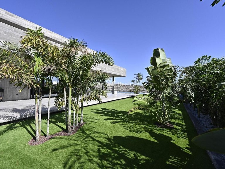 Villa for Sale in Playa Paraíso, Tenerife 9