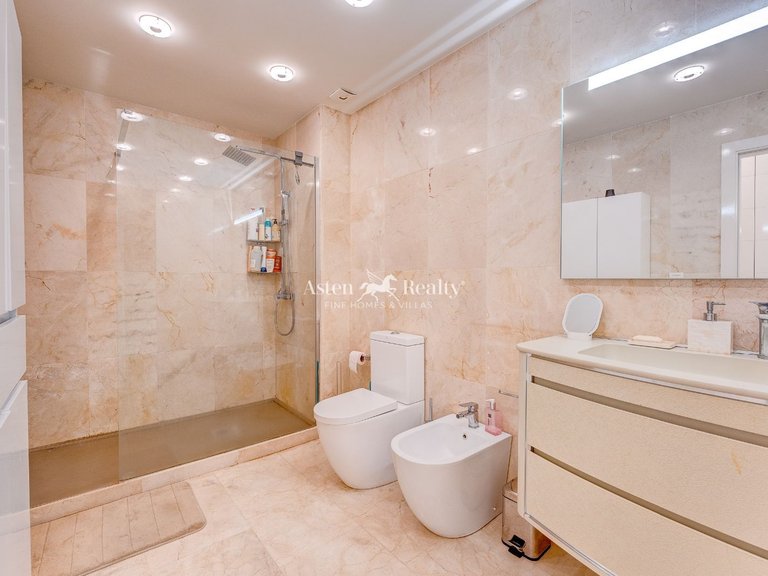 Apartment for Sale in La Caleta, Tenerife 13