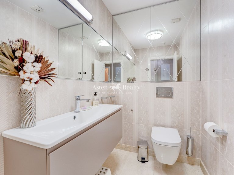 Apartment for Sale in La Caleta, Tenerife 18