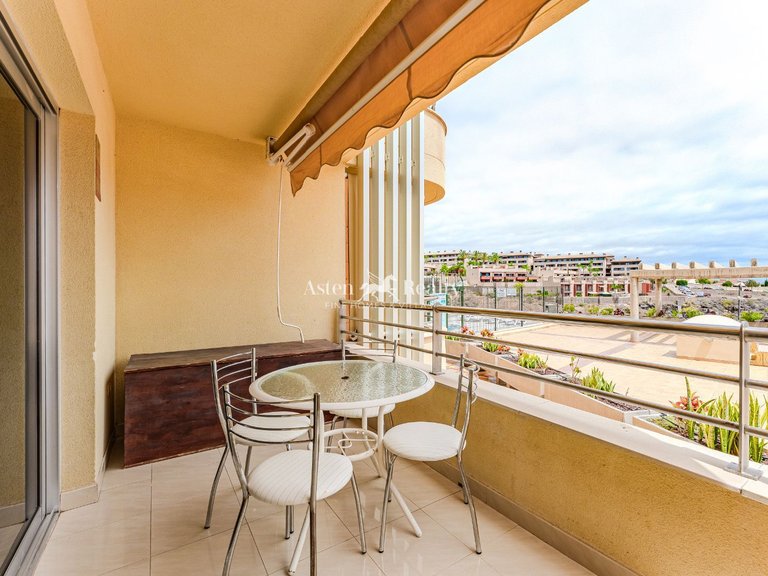 Apartment for Sale in Playa Paraíso, Tenerife 2