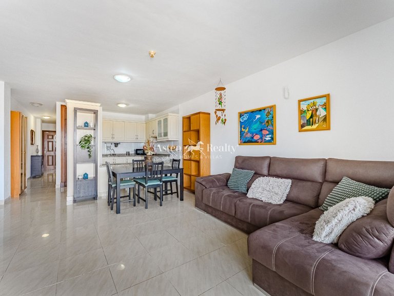 Apartment for Sale in Playa Paraíso, Tenerife 5