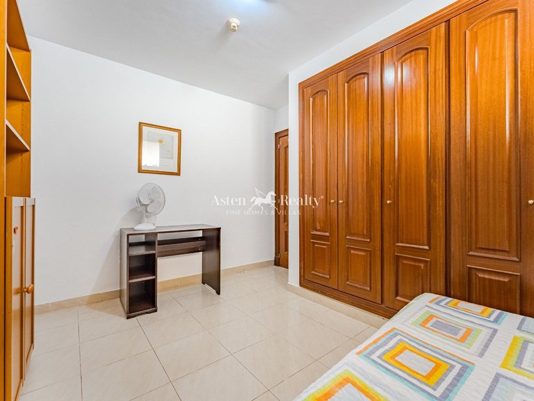 Apartment for Sale in Playa Paraíso, Tenerife 13