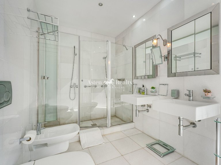 Villa for Sale in Playa Del Duque, Tenerife 33