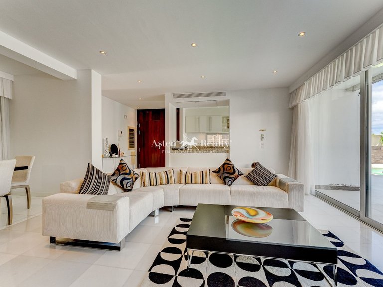 Villa for Sale in Playa Del Duque, Tenerife 15