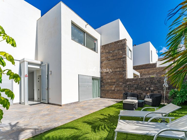 Villa for Sale in Playa Del Duque, Tenerife 28