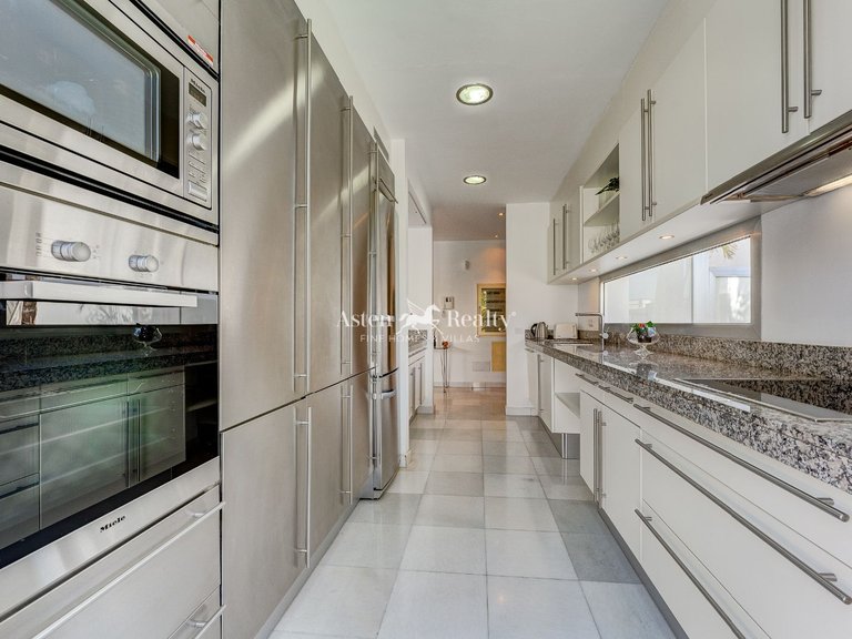 Villa for Sale in Playa Del Duque, Tenerife 11