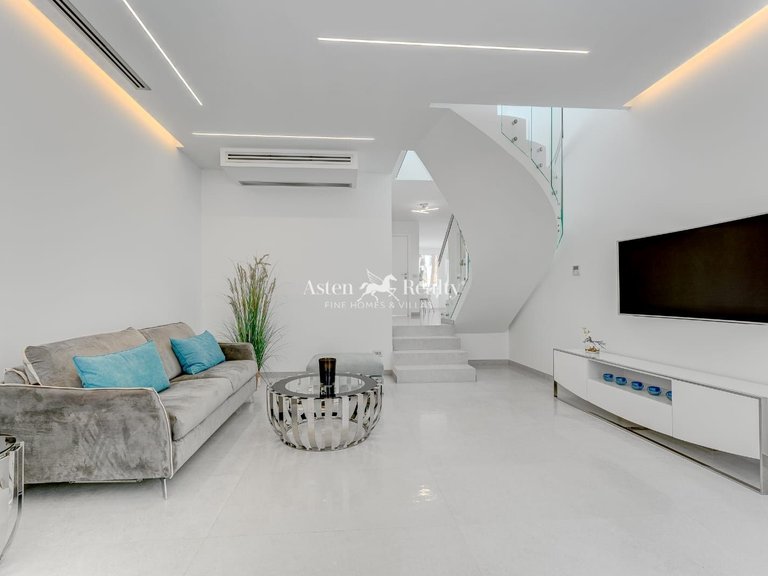 Town House for Sale in Torviscas Bajo, Tenerife 3