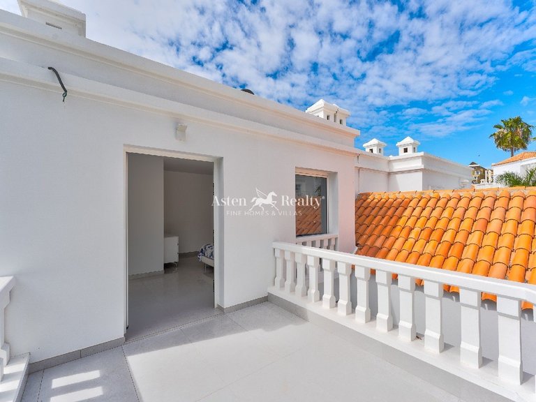 Town House for Sale in Torviscas Bajo, Tenerife 32