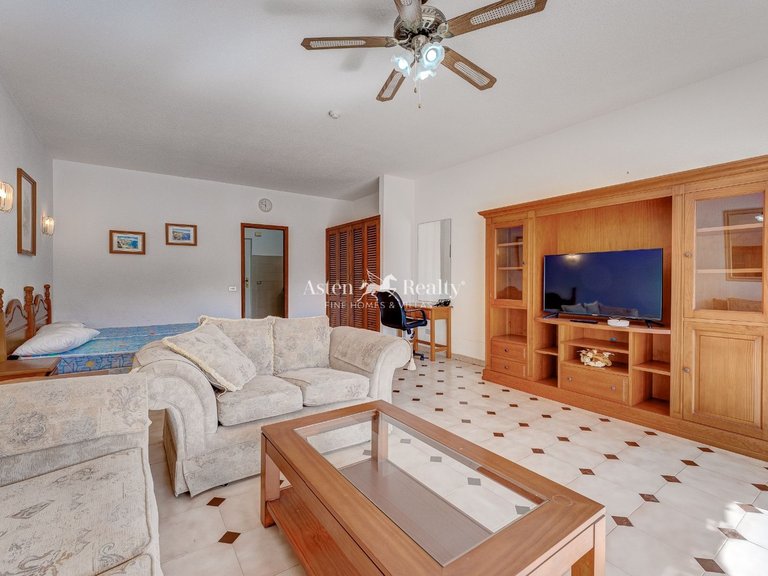 Apartment for Sale in San Eugenio Alto, Tenerife 9