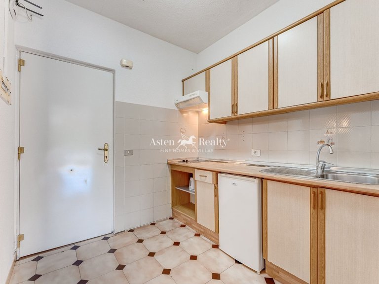 Apartment for Sale in San Eugenio Alto, Tenerife 13