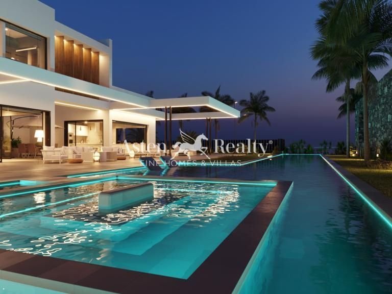 Villa for Sale in La Caleta, Tenerife 2