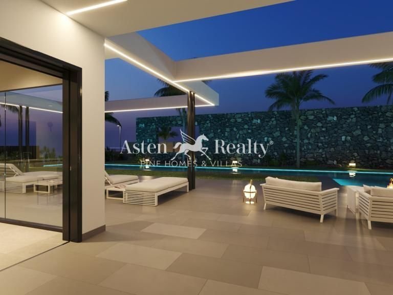 Villa for Sale in La Caleta, Tenerife 3