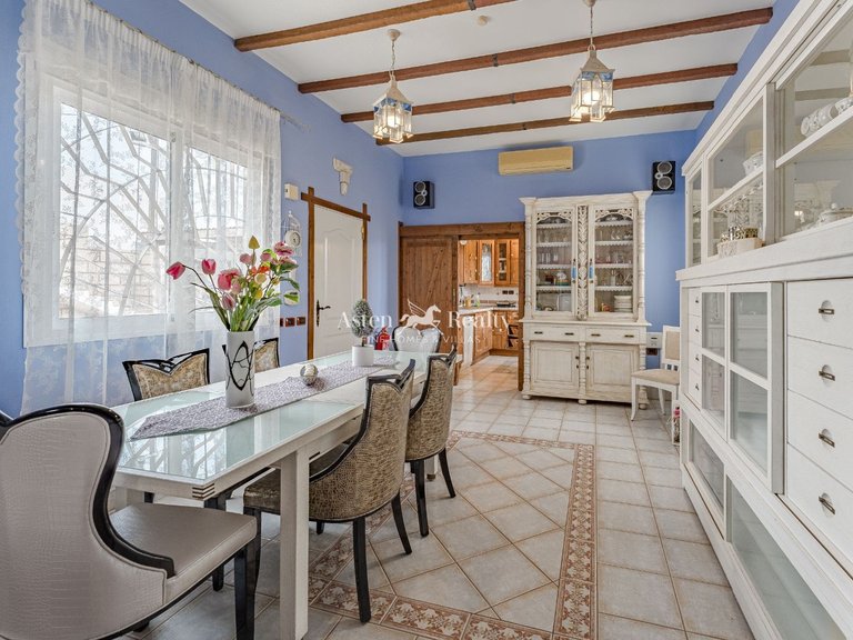 Villa for Sale in Las Galletas, Tenerife 8