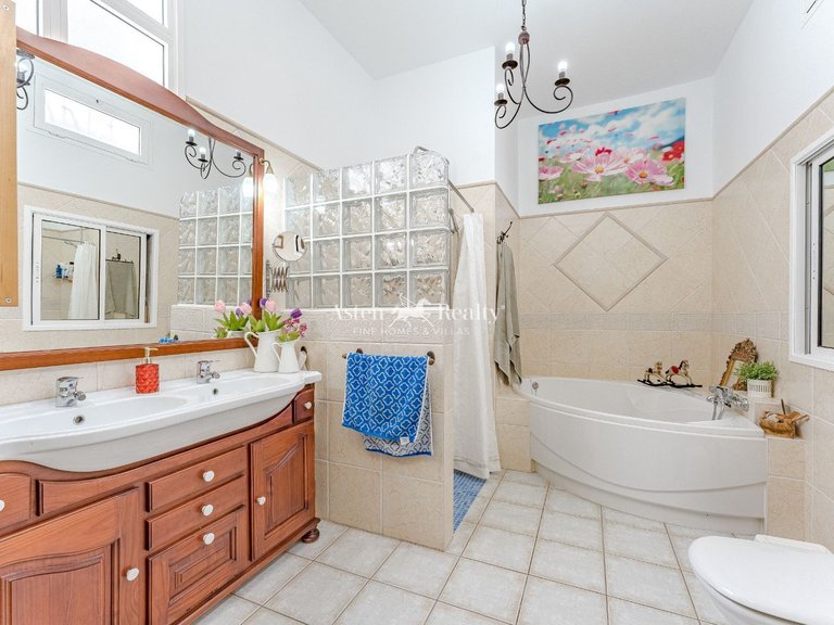 Villa for Sale in Las Galletas, Tenerife 21