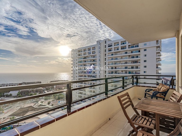 Apartment for Sale in Playa Paraíso, Tenerife 2