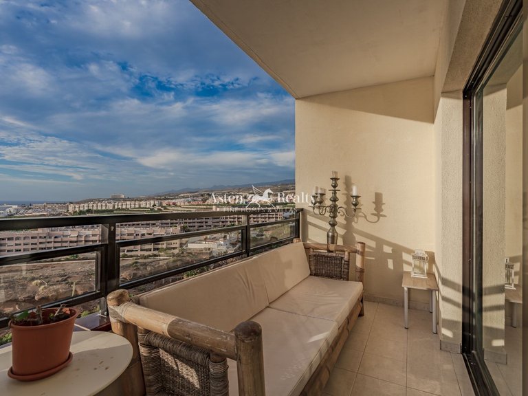 Apartment for Sale in Playa Paraíso, Tenerife 3