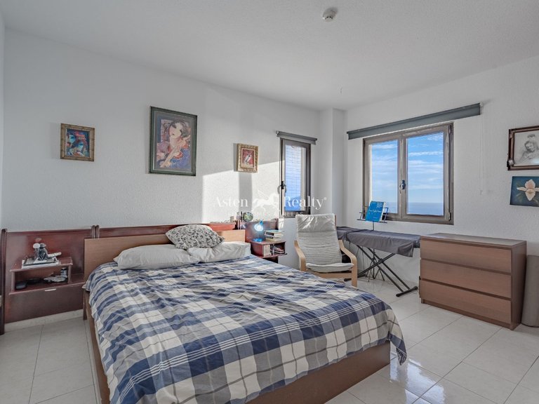 Apartment for Sale in Playa Paraíso, Tenerife 7