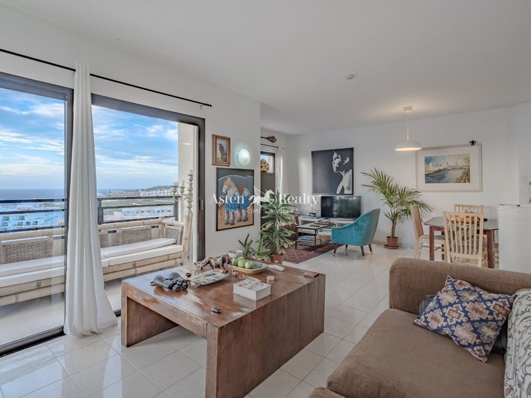 Apartment for Sale in Playa Paraíso, Tenerife 13