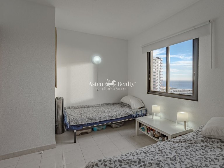 Apartment for Sale in Playa Paraíso, Tenerife 8