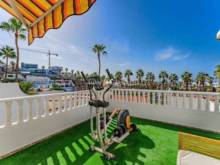 Villa for Sale in San Eugenio Alto, Tenerife 2