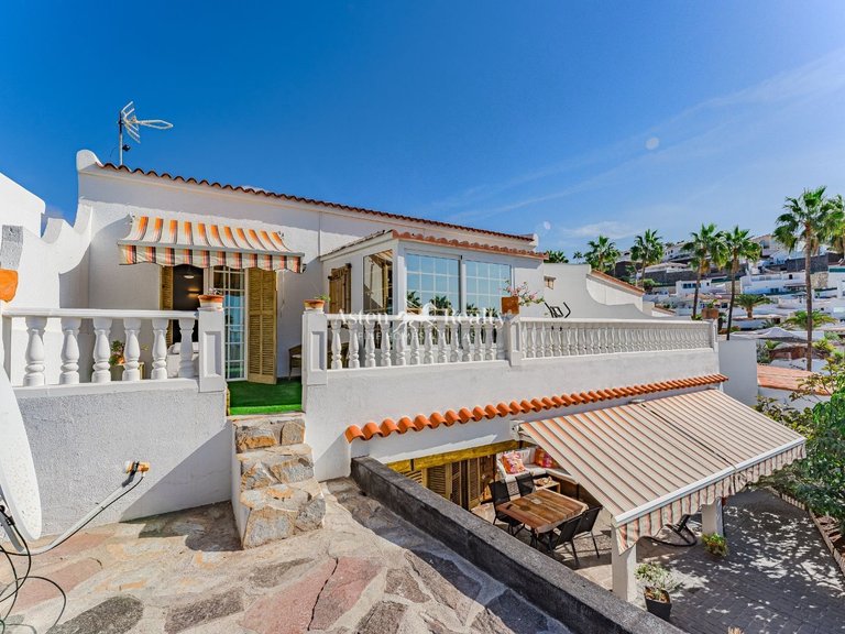 Villa for Sale in San Eugenio Alto, Tenerife 5