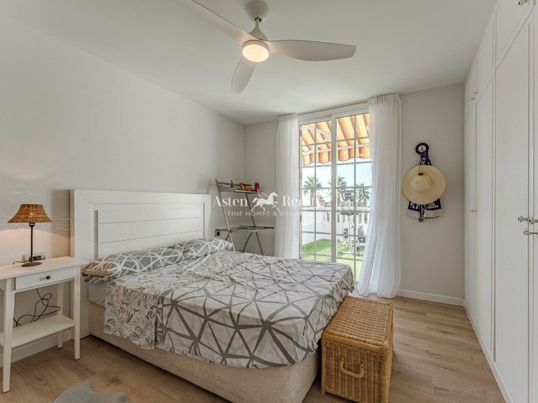 Villa for Sale in San Eugenio Alto, Tenerife 11