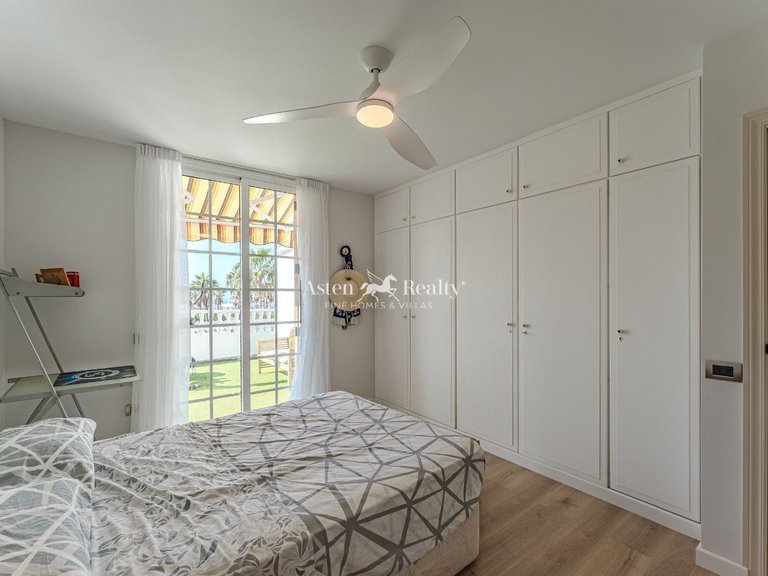 Villa for Sale in San Eugenio Alto, Tenerife 12