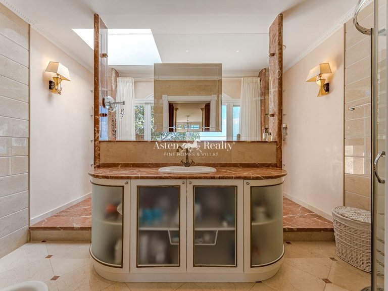 Villa for Sale in La Caleta, Tenerife 33