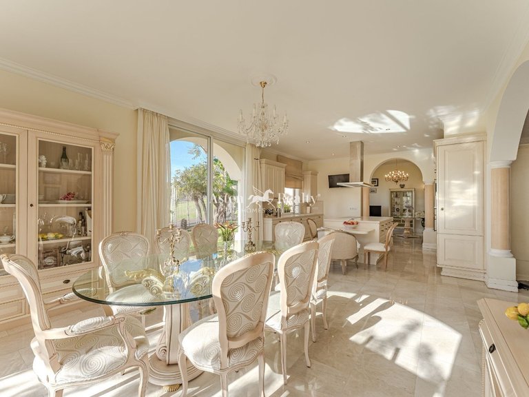 Villa for Sale in La Caleta, Tenerife 10