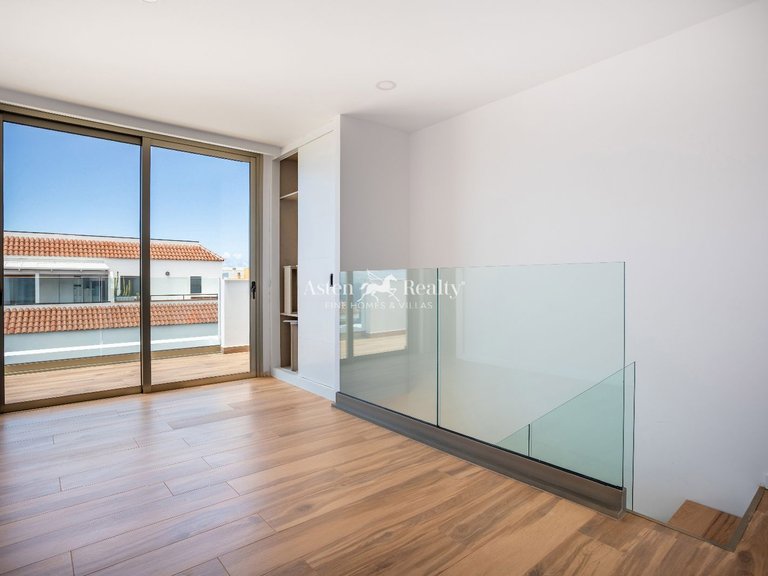 Town House for Sale in Puerto De Santiago, Tenerife 11