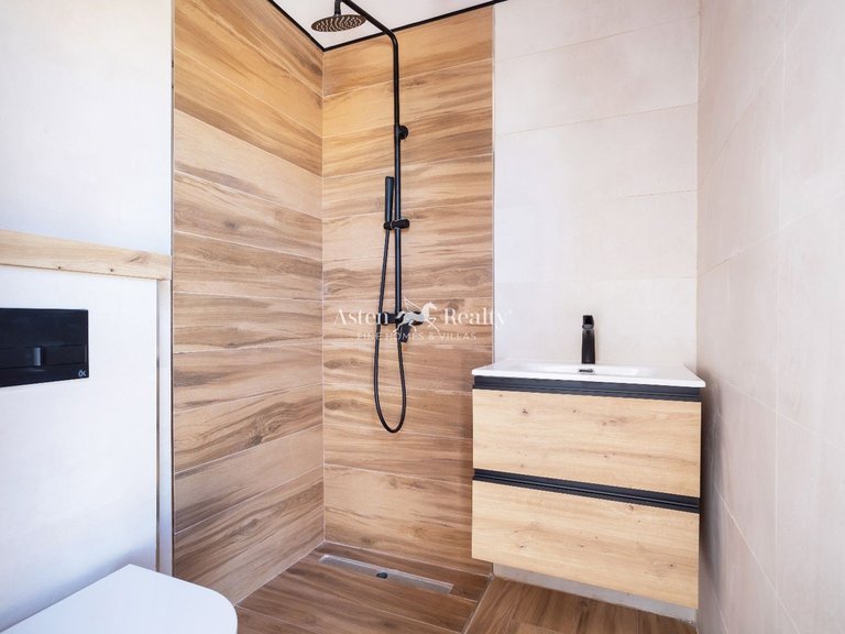 Town House for Sale in Puerto De Santiago, Tenerife 13