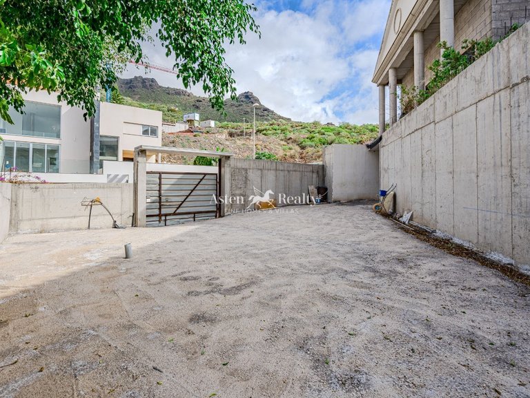 Villa for Sale in Torviscas Alto, Tenerife 27