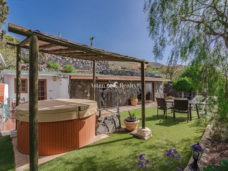 Villa for Sale in Adeje, Tenerife 16