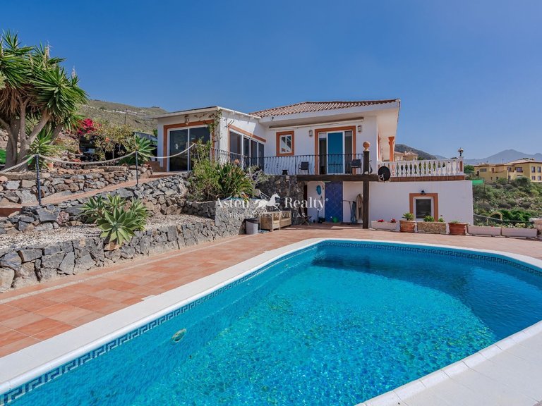 Villa for Sale in Adeje, Tenerife 29