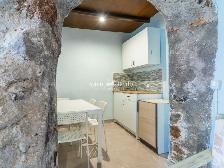 Villa for Sale in Guia De Isora, Tenerife 12