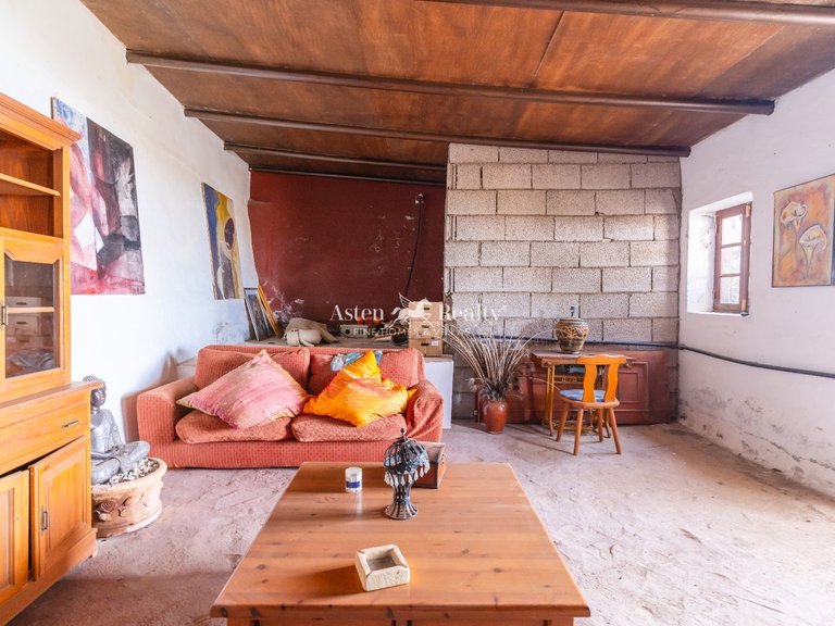 Villa for Sale in Guia De Isora, Tenerife 17