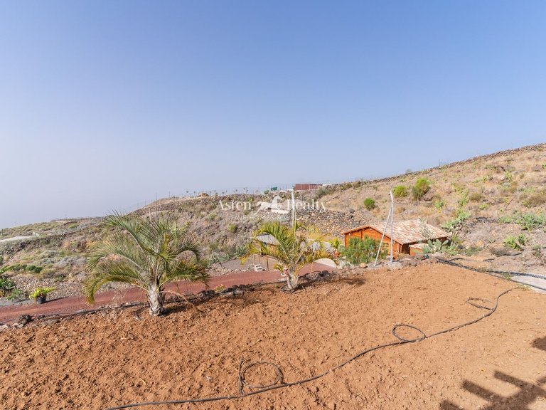 Villa for Sale in Guia De Isora, Tenerife 20