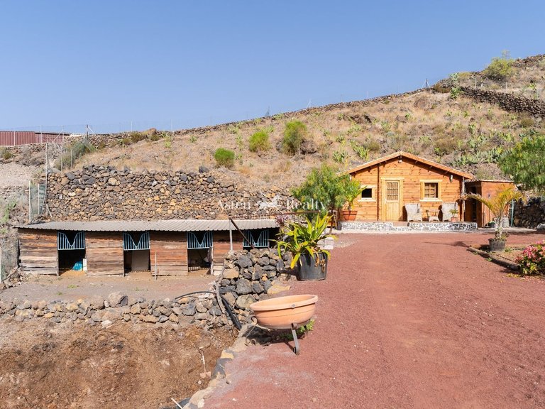 Villa for Sale in Guia De Isora, Tenerife 24