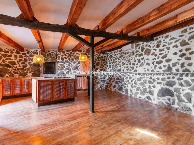 Villa for Sale in Guia De Isora, Tenerife 5