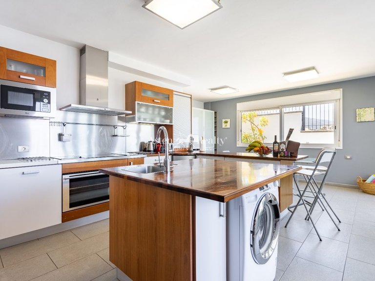 Villa for Sale in Puerto De La Cruz, Tenerife 13