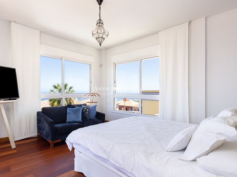 Villa for Sale in Puerto De La Cruz, Tenerife 23