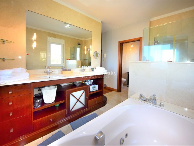 Villa for Sale in Puerto De La Cruz, Tenerife 30