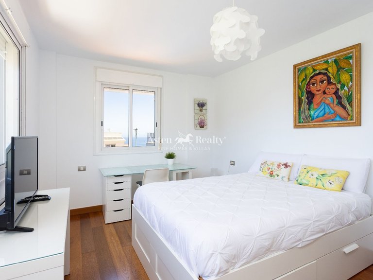 Villa for Sale in Puerto De La Cruz, Tenerife 34